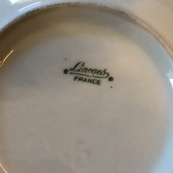 Limoges France Vintage Porcelain Candy/Trinket Gold trimmed & Floral design - Picture 2 of 8